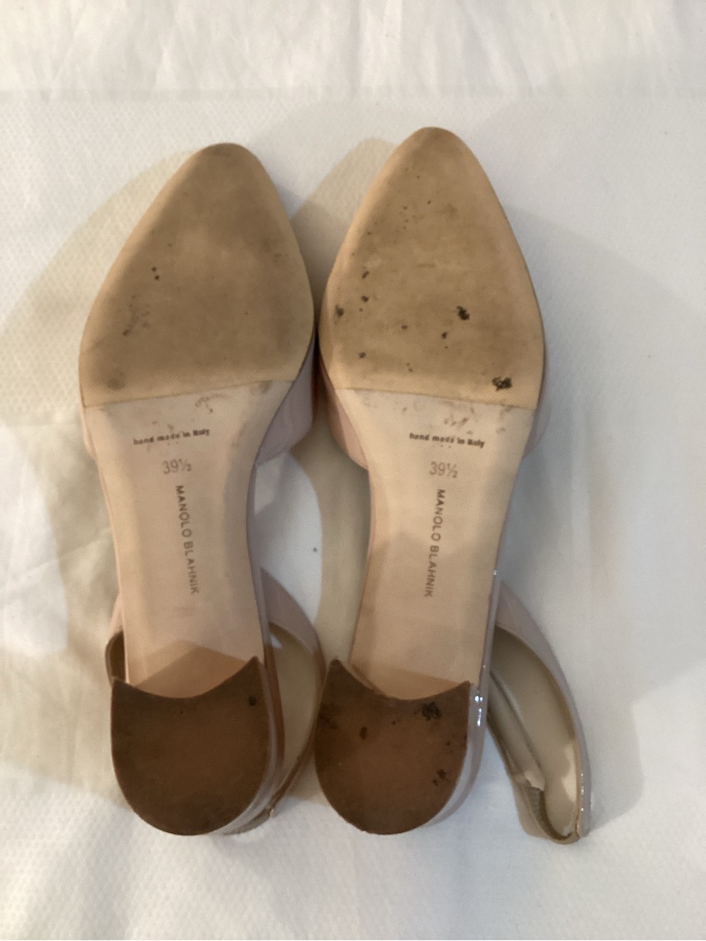 Manolo Blahnik
30mm Aspro Patent Leather Slingback Pumps - Picture 9 of 13